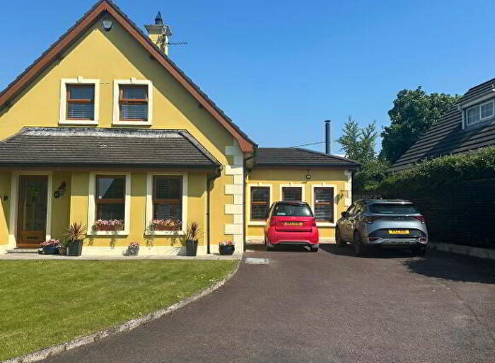 4 Bedroom Detached Chalet Bungalows For Sale In The Beeches, Crumlin, BT29