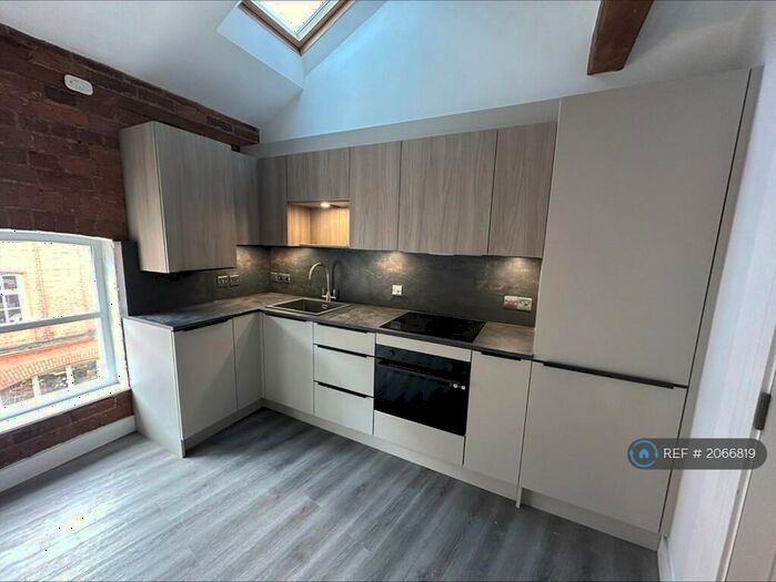 1 Bedroom Flat To Rent In Silvester Street, Hull, HU1