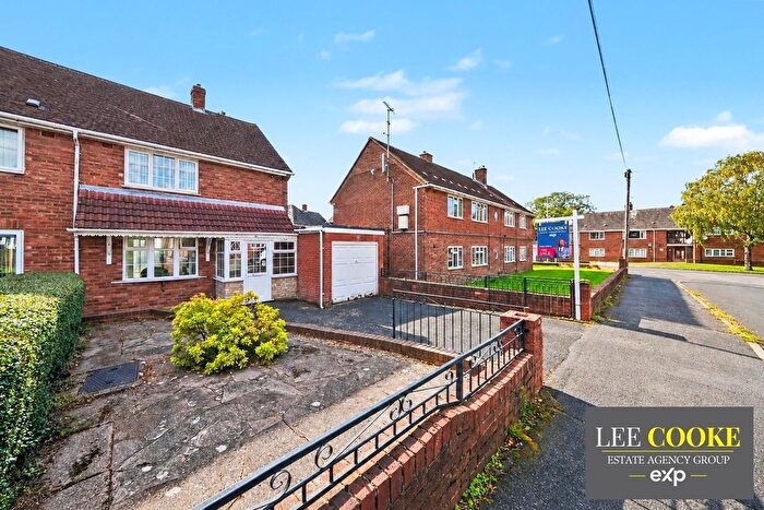 2 Bedroom Semi Detached House For Sale In Parry Road, Ashmore Park, Wednesfield, Wolverhampton, WV11