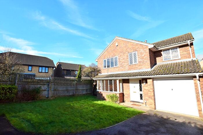 4 Bedroom Detached House To Rent In Merlin Clove, Winkfield Row, Bracknell, Berkshire, RG42
