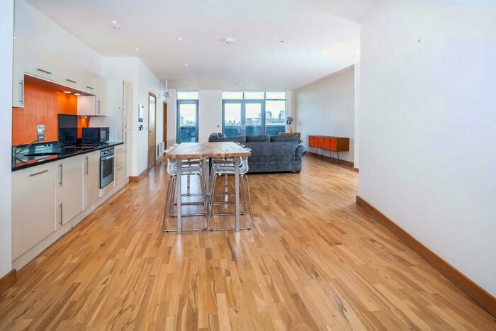 2 Bedroom Flat To Rent In Ink Court, Wick Lane, Hackney Wick, E3