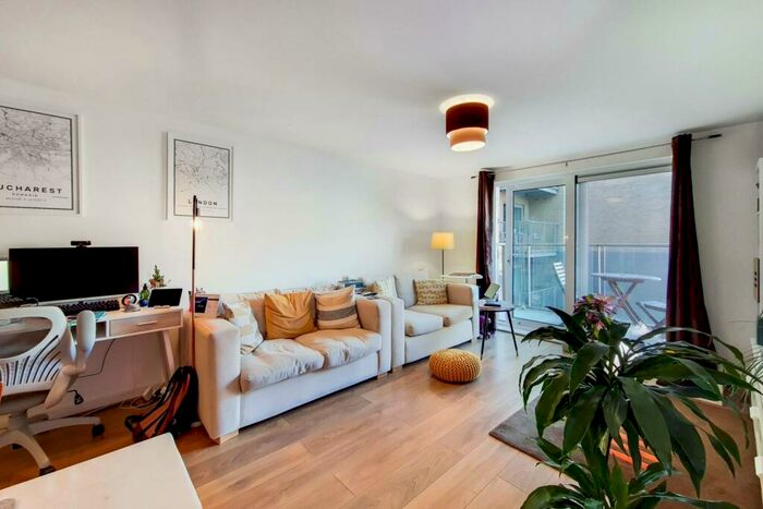 1 Bedroom Flat To Rent In Argyll Road, Woolwich, London, SE18