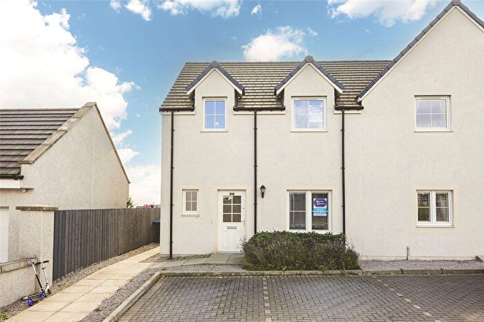 3 Bedroom Terraced House To Rent In Whitehills Place, Cove, Aberdeen, AB12