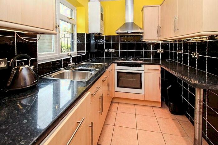 2 Bedroom Apartment To Rent In Sebastian Close, Coventry, CV3