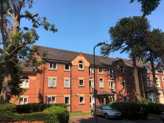 2 Bedroom Flat To Rent In Trafalgar Rd, Moseley Birmingham, B13