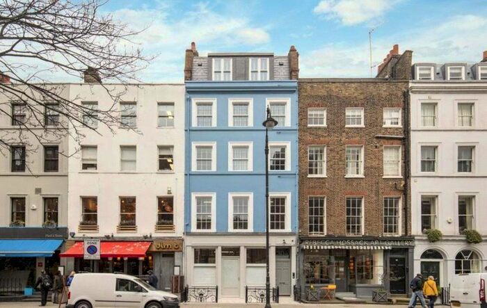 Studio To Rent In Charlotte Street, London W1T