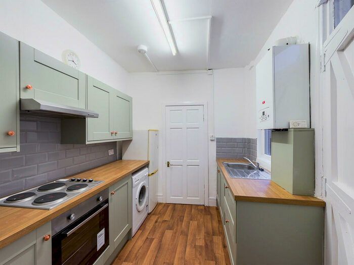 2 Bedroom Flat To Rent In Cartington Terrace, Heaton, NE6