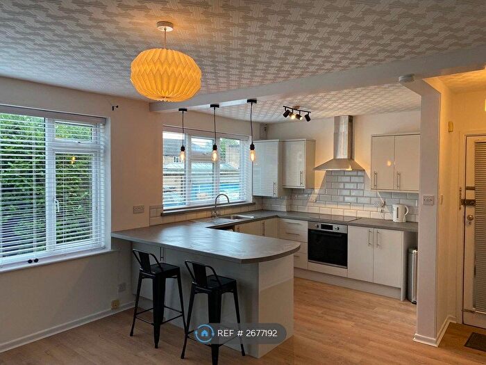 1 Bedroom Flat To Rent In Whinbrook Court, Leeds, LS17