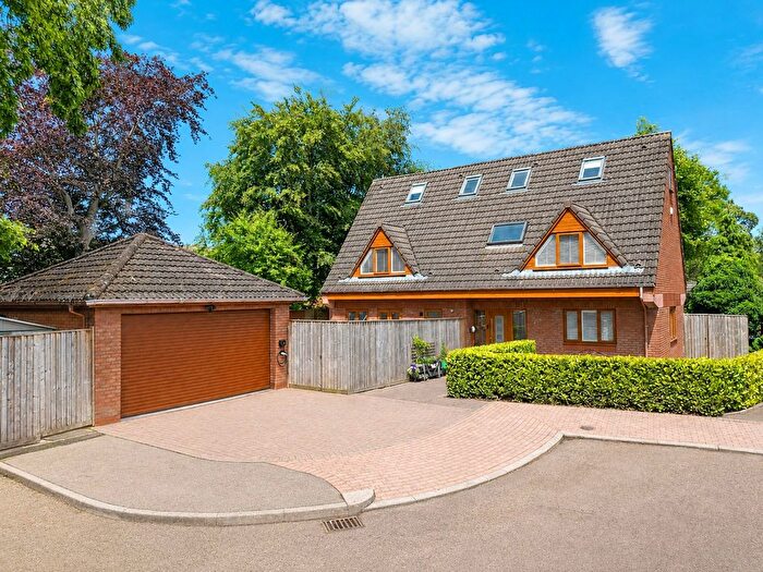 6 Bedroom Detached House For Sale In Kirkmount, Wirral, CH49