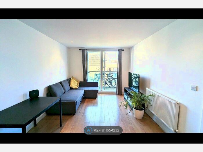 1 Bedroom Flat To Rent In Baquba Building, Lewisham, SE13