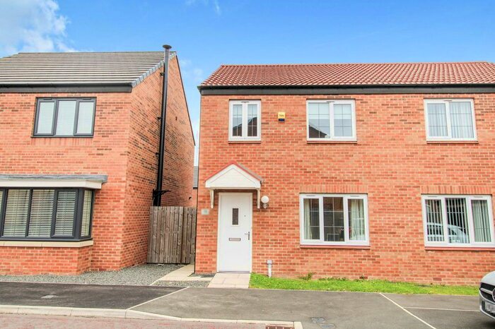 3 Bedroom Semi-Detached House To Rent In Walkerfield Court, Newcastle Upon Tyne, NE6