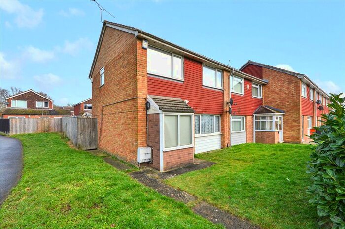 3 Bedroom End Of Terrace House For Sale In Christie Close, East Swindon, SN3
