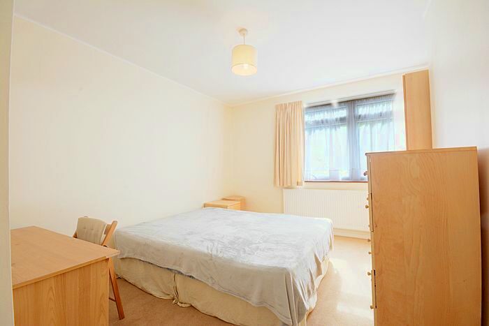 2 Bedroom Flat To Rent In Chester Close South, London, NW1