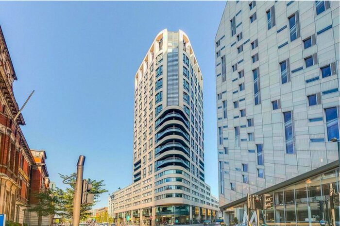 2 Bedroom Apartment To Rent In City Road, London, EC1V