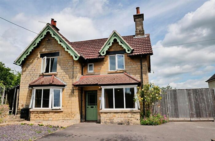 4 Bedroom Detached House For Sale In Quemerford, Calne, SN11