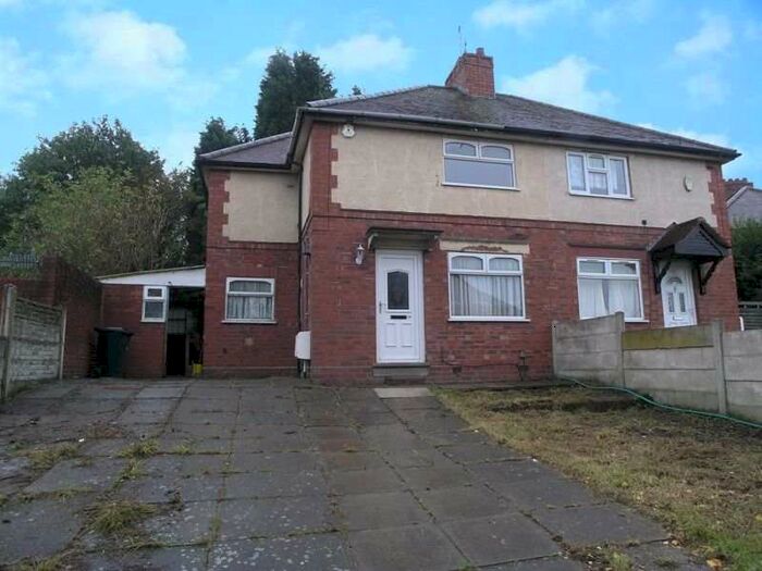 3 Bedroom Semi-Detached House To Rent In Fens Crescent, Brierley Hill, West Midlands, DY5