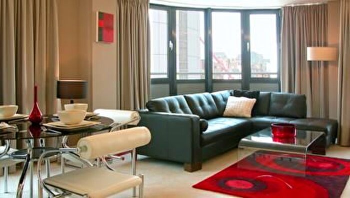 2 Bedroom Flat To Rent In City Reach, Leman Street, E1