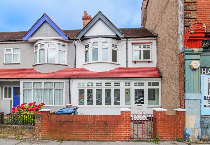 3 Bedroom Terraced House To Rent In Morland Road, Addiscombe, Croydon, CR0