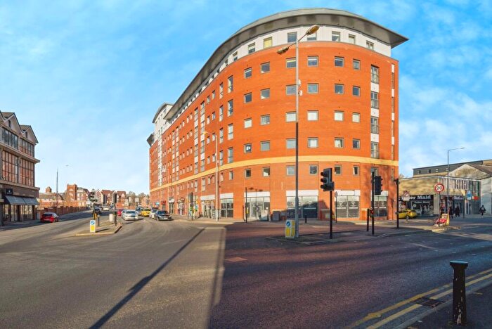 2 Bedroom Flat For Sale In Marsden Road, Bolton, Greater Manchester, BL1