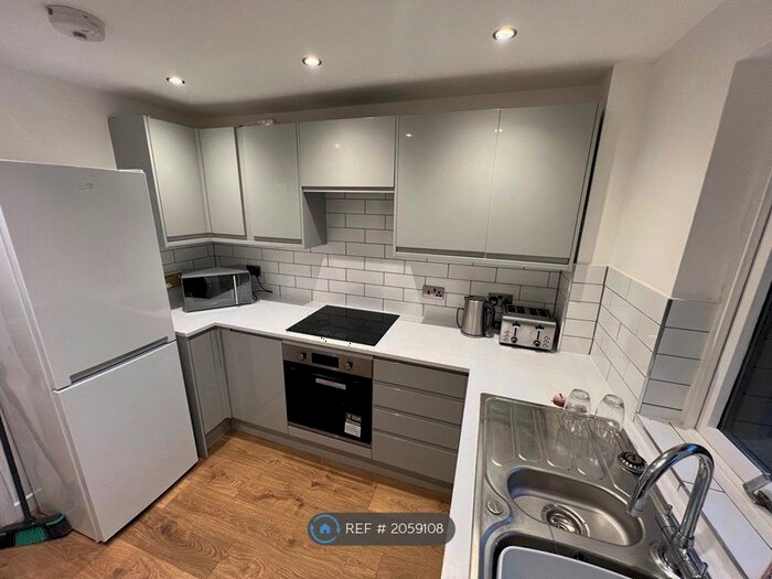 2 Bedroom Flat To Rent In New Orchardfield, Edinburgh, EH6