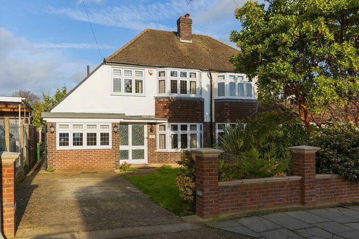 4 Bedroom Semi-Detached House To Rent In Wilton Grove, New Malden, KT3