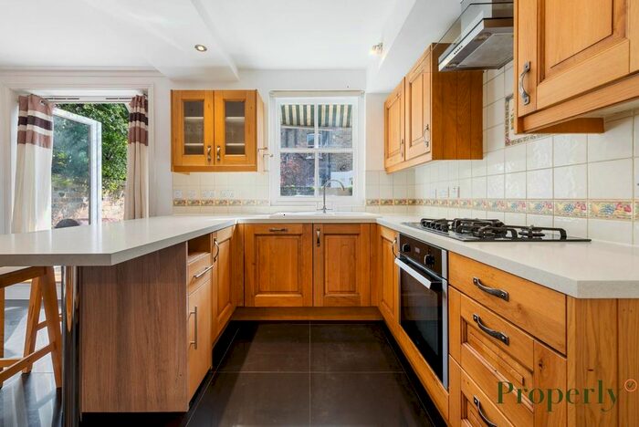 4 Bedroom Terraced House To Rent In St. John's Way, London, N19