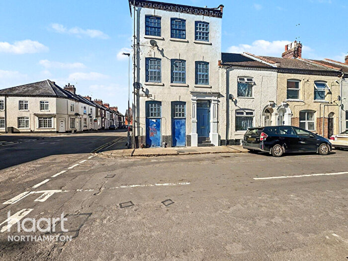 1 Bedroom Apartment For Sale In Hood Street, Northampton, NN1