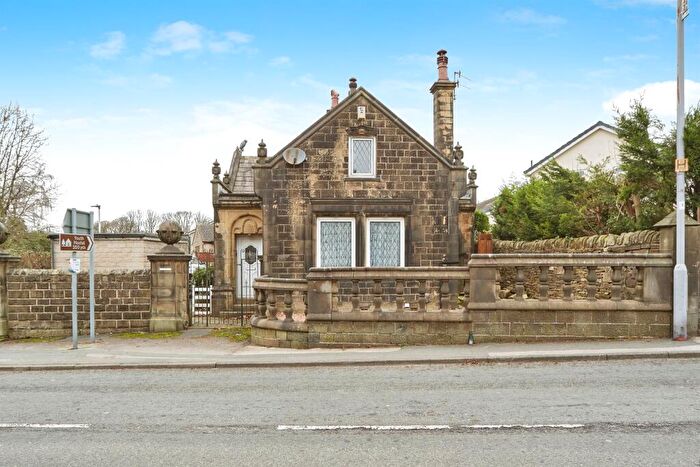 3 Bedroom Character Property For Sale In Lees Lane, Haworth, Keighley, BD22