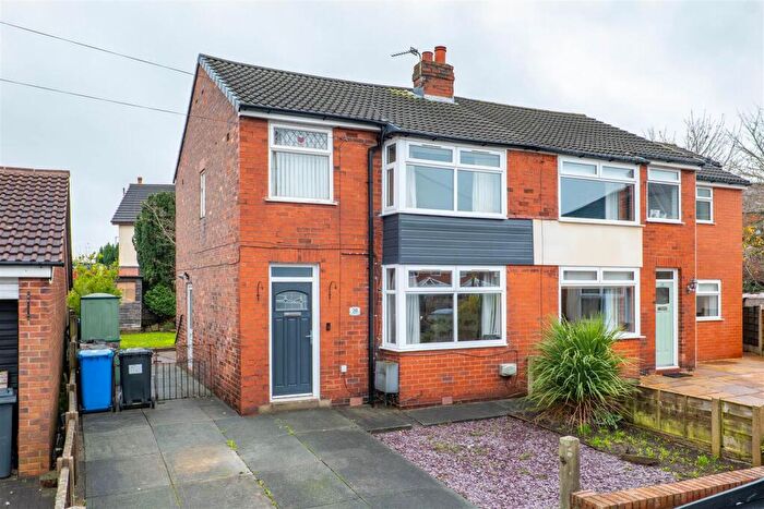 3 Bedroom Semi Detached House For Sale In Oakwood Road, Coppull, Chorley, PR7