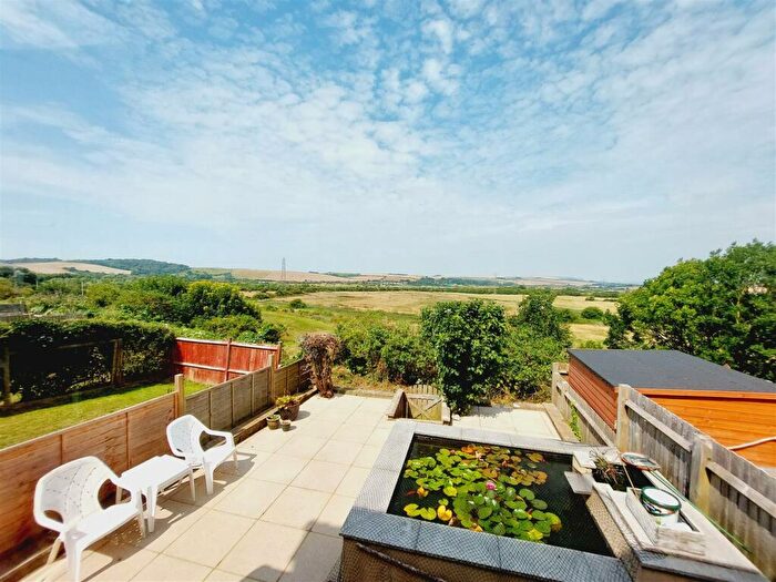 3 Bedroom Semi-Detached House For Sale In Heighton Crescent, Newhaven, BN9