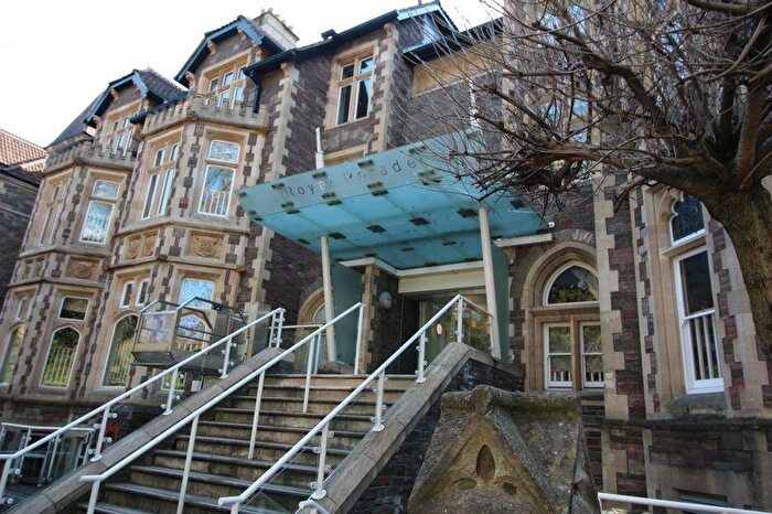 1 Bedroom Flat To Rent In Elmdale Road, Clifton, Bristol, BS8