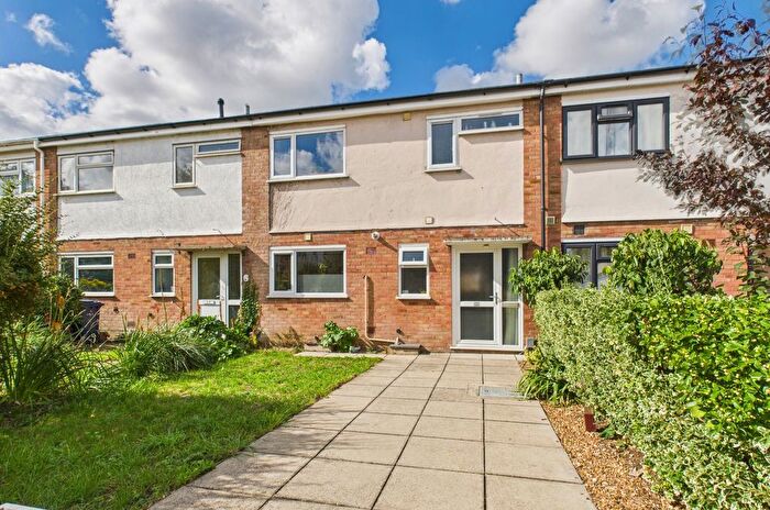 3 Bedroom Terraced House For Sale In Scotsdowne Road, Trumpington, Cambridge, CB2