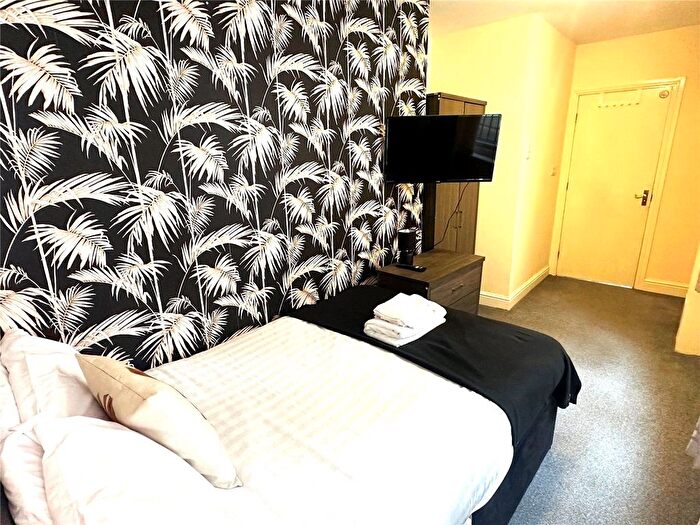 6 Bedroom Terraced House To Rent In Albert Road, Middlesbrough, TS1