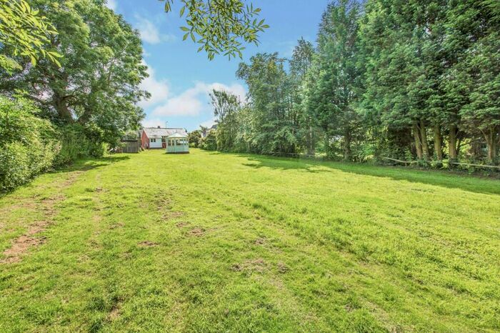 2 Bedroom Bungalow To Rent In Blackburn Road, Whittle-le-Woods, Chorley, Lancashire, PR6