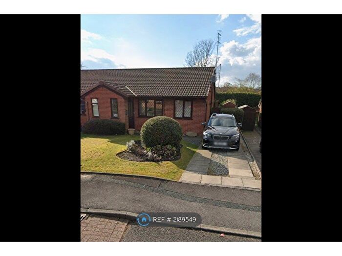 2 Bedroom Bungalow To Rent In Duchess Park Close, Shaw, Oldham, OL2