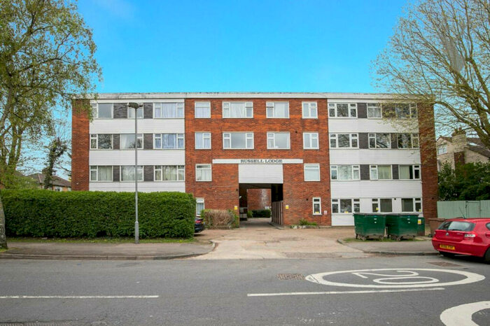 3 Bedroom Apartment To Rent In Russell Lodge, Endlebury Road, London, E4