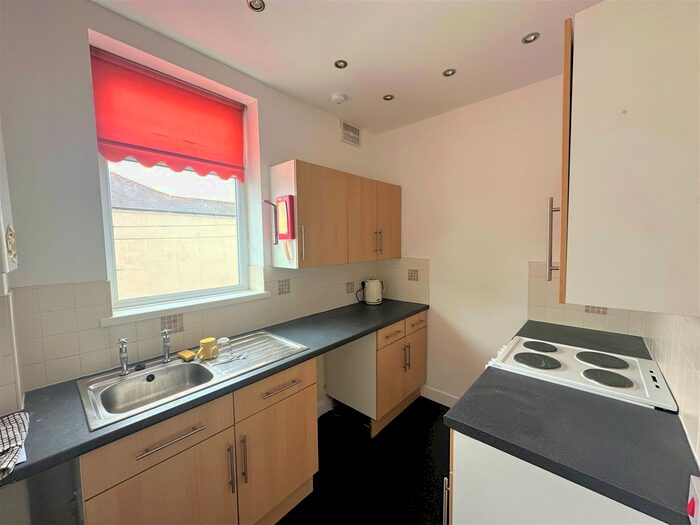 1 Bedroom Flat To Rent In Watson Road, Blackpool, FY4