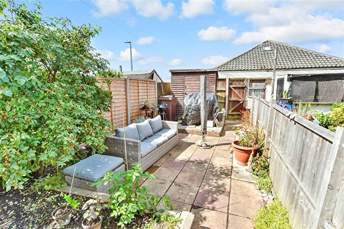 3 Bedroom Terraced House For Sale In Maple Street, Sheerness, Kent, ME12