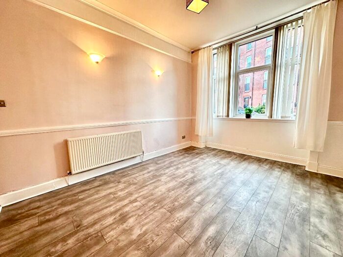 1 Bedroom Flat To Rent In Craig Road, Cathcart, Glasgow, G44
