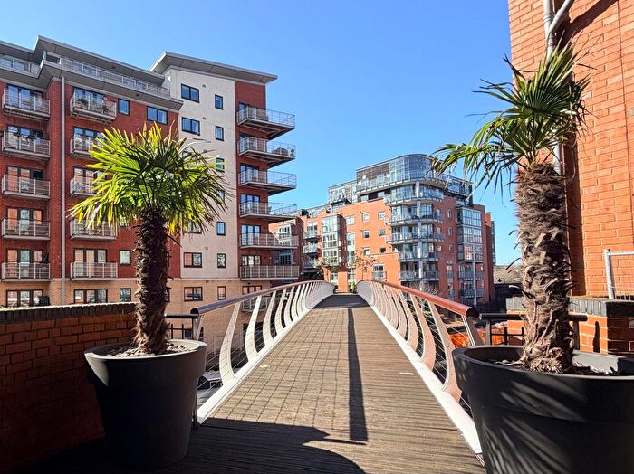 1 Bedroom Flat For Sale In King Edwards Wharf, Birmingham, B16