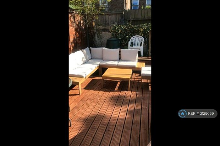 2 Bedroom Flat To Rent In Antill Road, London, N15