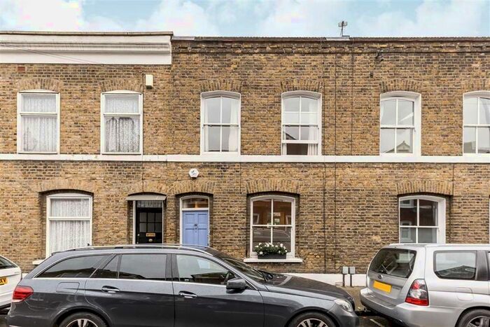 2 Bedroom Property To Rent In Baxendale Street, London, E2