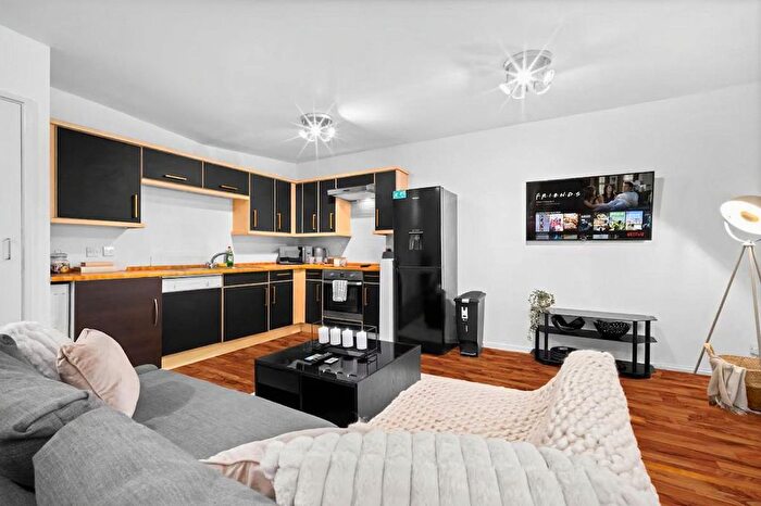 2 Bedroom Flat To Rent In Birmingham District, B4