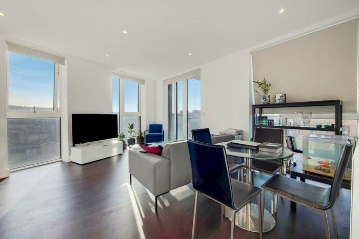 1 Bedroom Flat To Rent In Duncombe House, Woolwich Riverside, London, SE18