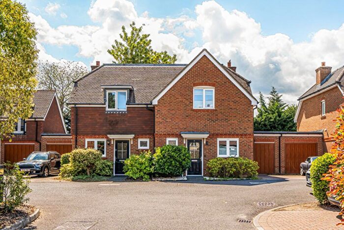 3 Bedroom Semi Detached House For Sale In Woking, GU22