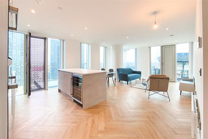 2 Bedroom Apartment To Rent In Elizabeth Tower, M15