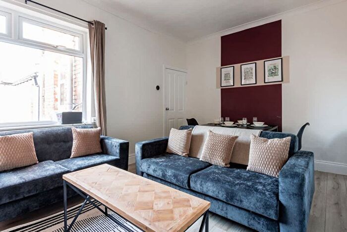 3 Bedroom Flat To Rent In Norton, TS20