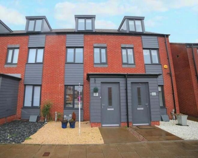 3 Bedroom Semi-Detached House To Rent In Whitehead Grove, Telford TF3