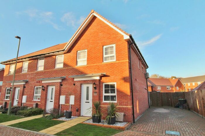 2 Bedroom End Of Terrace House To Rent In Bosham Gardens, Emsworth, PO10