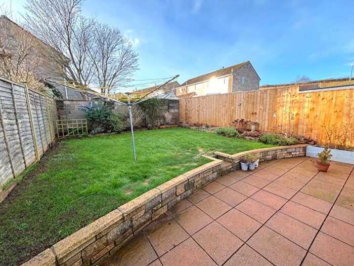 3 Bedroom Semi-Detached House For Sale In Welton Grove, Midsomer Norton, BA3